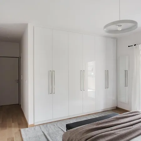 Stellar 3br With Balcony By Upstreet * Athens